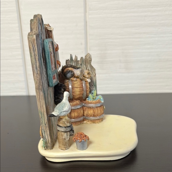 Hummel  “Fisherman's Feast” Hummelscape (Scene 1029-D Display) - Picture 6 of 8